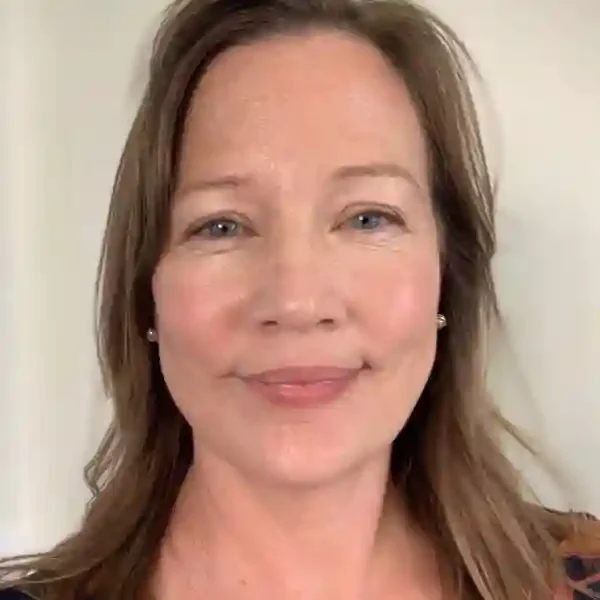 A women smiling face